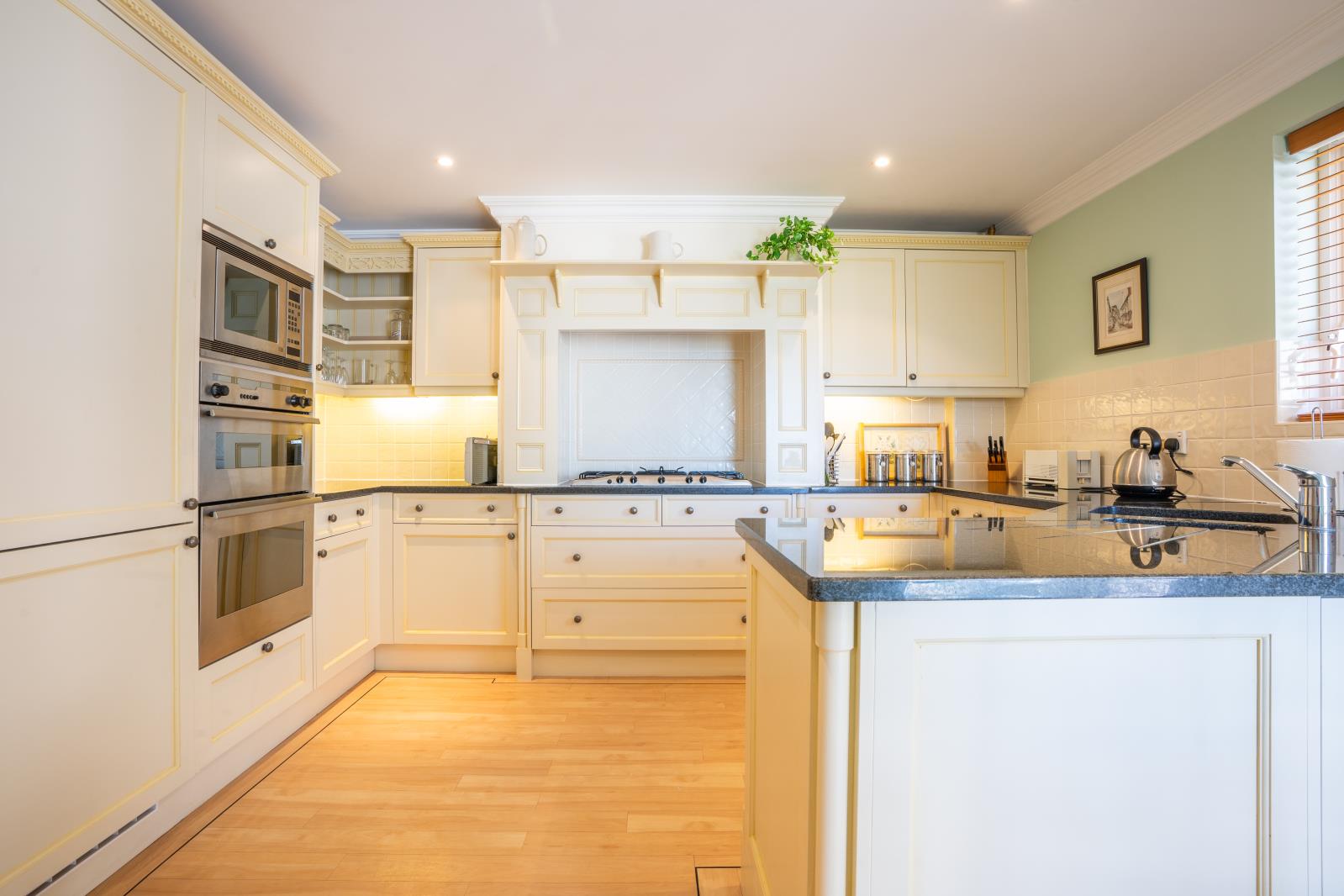 Property Image 4e5ced65-2d61-4c57-ba9b-6f899a114d52