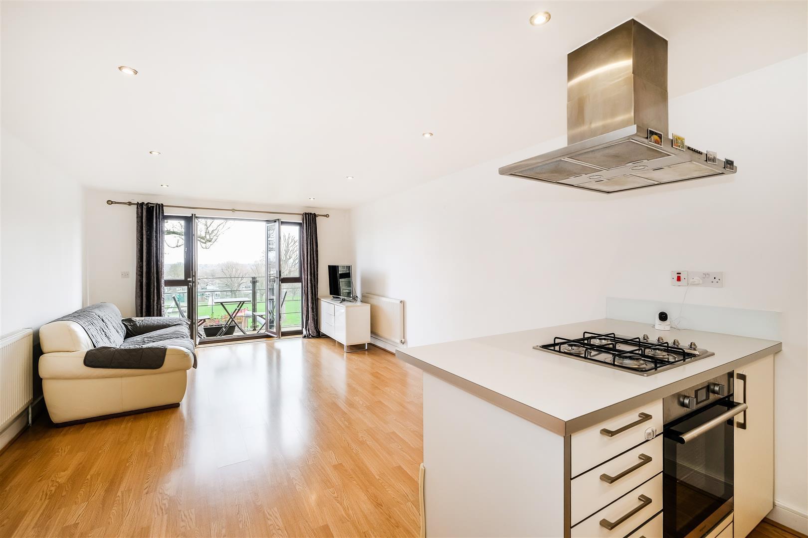 Property Image 4e6cfc41-97b3-4f85-8d81-ee5811643da6