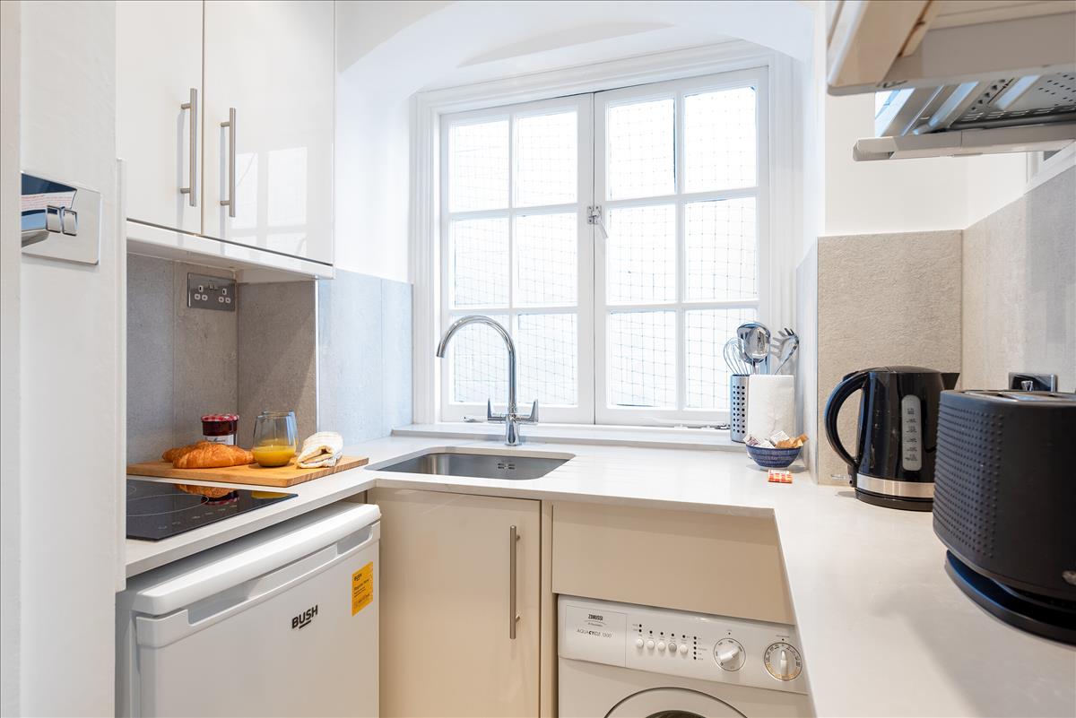 Property Image 4e84bac6-2ec2-4d4a-ba84-06bc7cc2a949