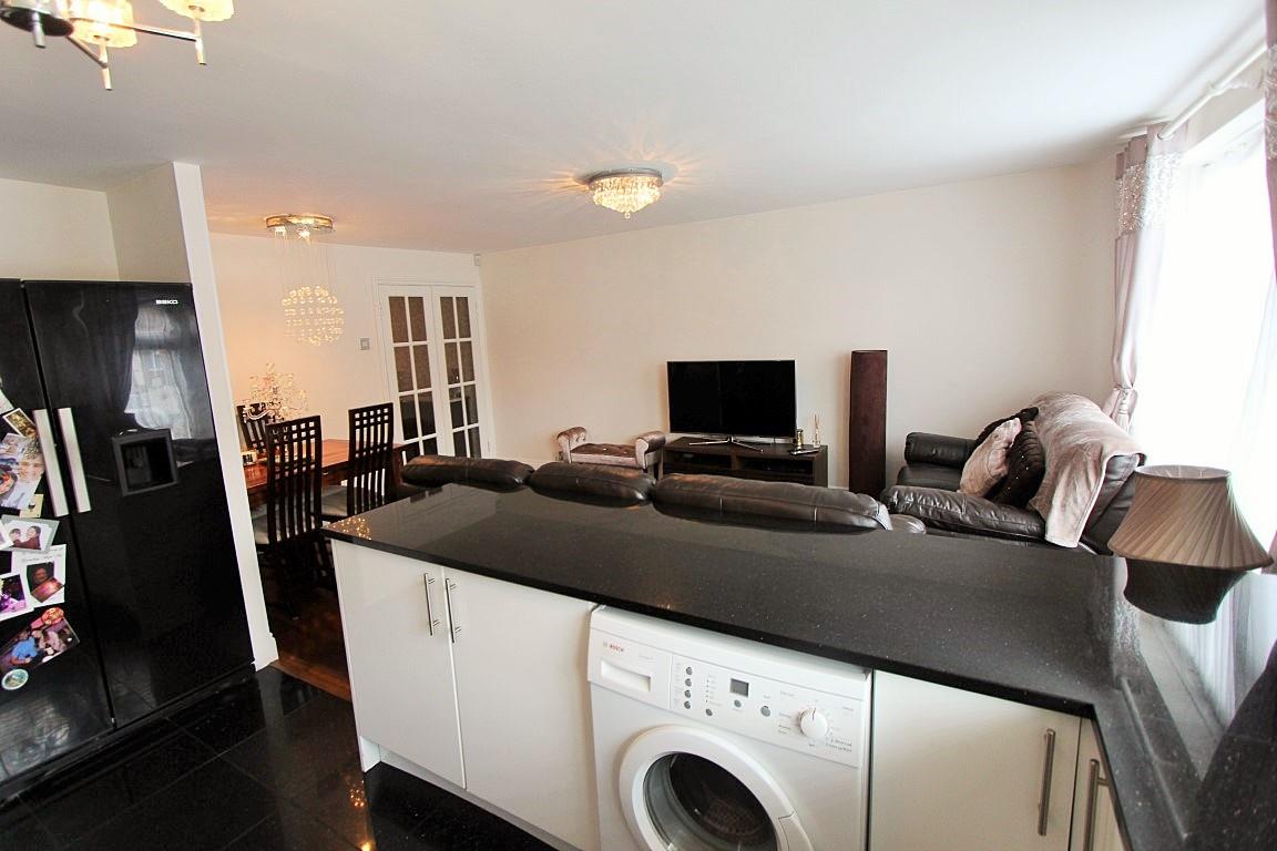 Property Image 4ea9ccbc-3715-499e-828c-1cc3d65e4602
