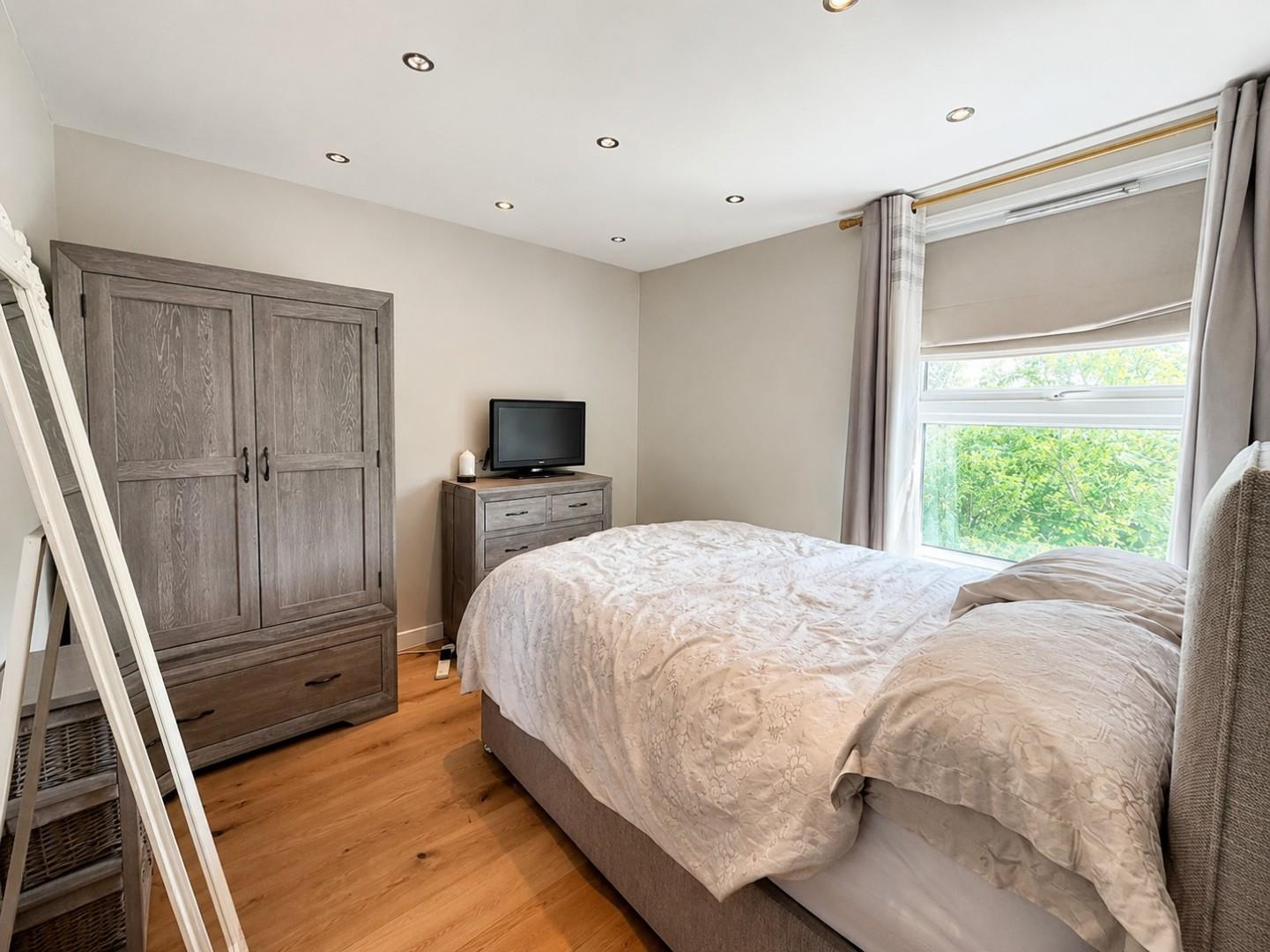 Property Image 4eab13e4-81ca-440a-bc65-592fa9bbd6bb