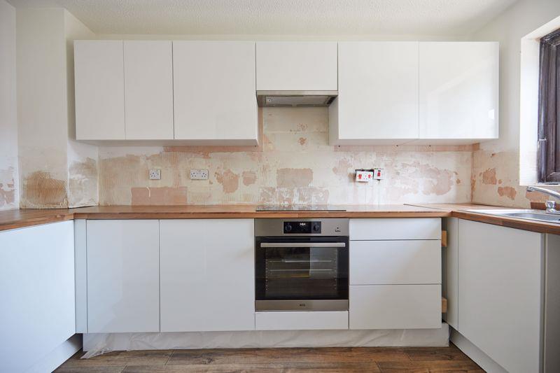Property Image 4ec20710-86a8-4607-9f13-cf91f80906a5