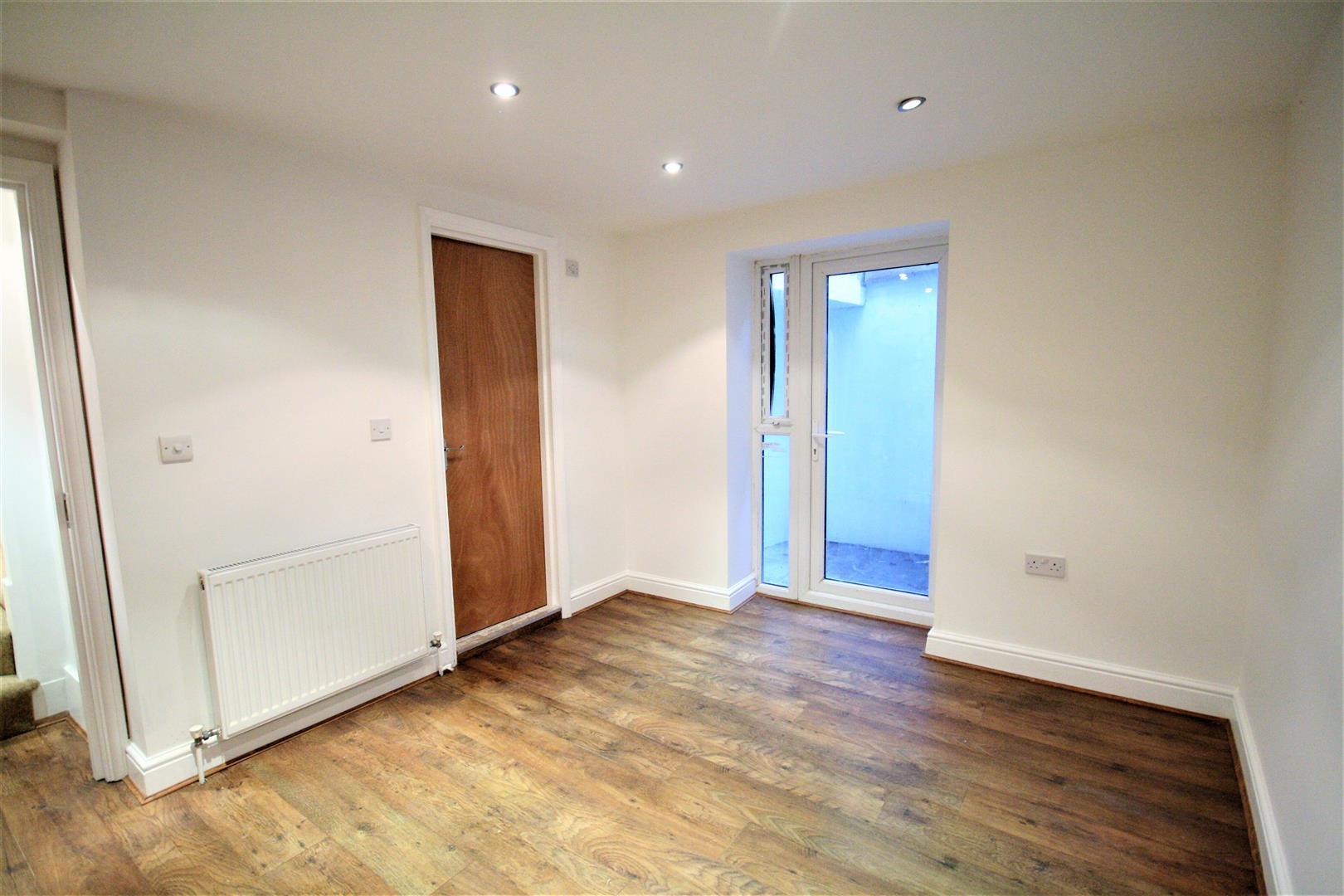 Property Image 4edf5346-7f79-4b7e-b404-40985d1fb0a0