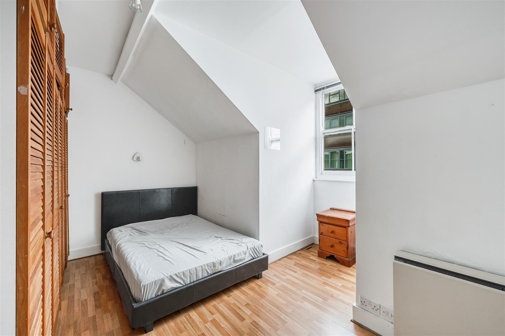 Property Image 4ef39bf6-f262-40ec-9a8c-f314d9a5424e