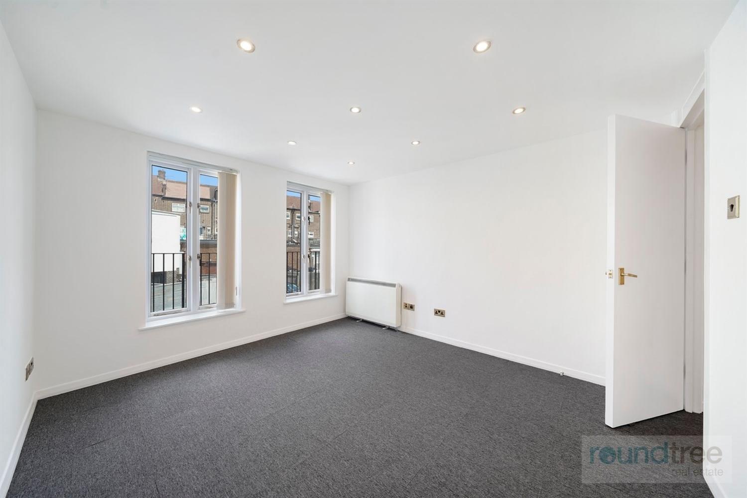 Property Image 4efa8d39-9a11-4b4f-994c-eb8aa92b1fa8