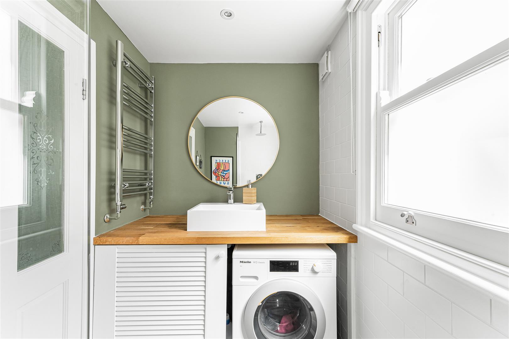 Property Image 4f2595f9-1c94-419c-879c-09e3d7eee948