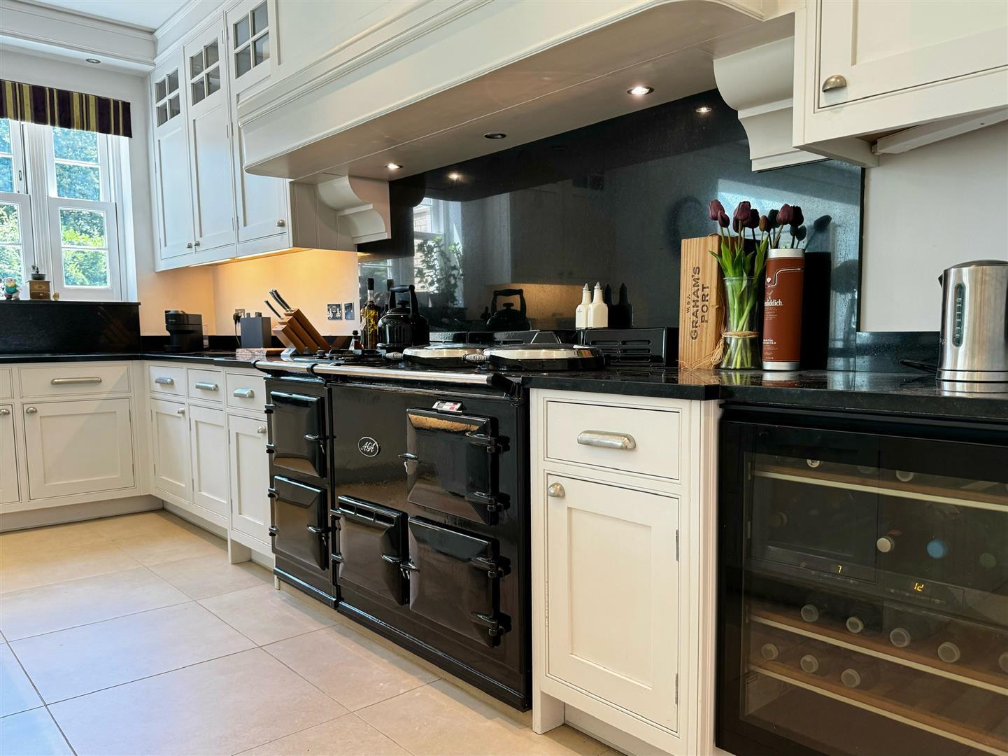Property Image 4f40be8d-7838-498c-aa8e-6d36c193875f
