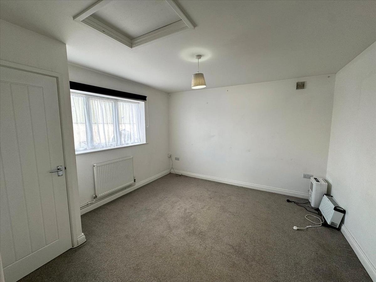 Property Image 4f53ec54-7e77-4a98-8581-2beae6739f66