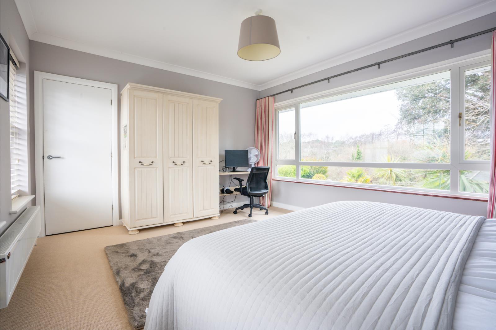 Property Image 4f60b57b-e9e9-4e06-8c0b-43233775953a