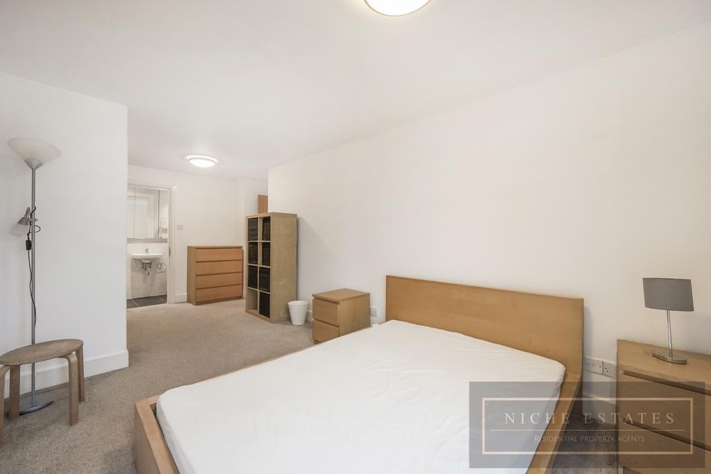 Property Image 4f6746ff-43ea-4ddf-8b82-10487f7193ce