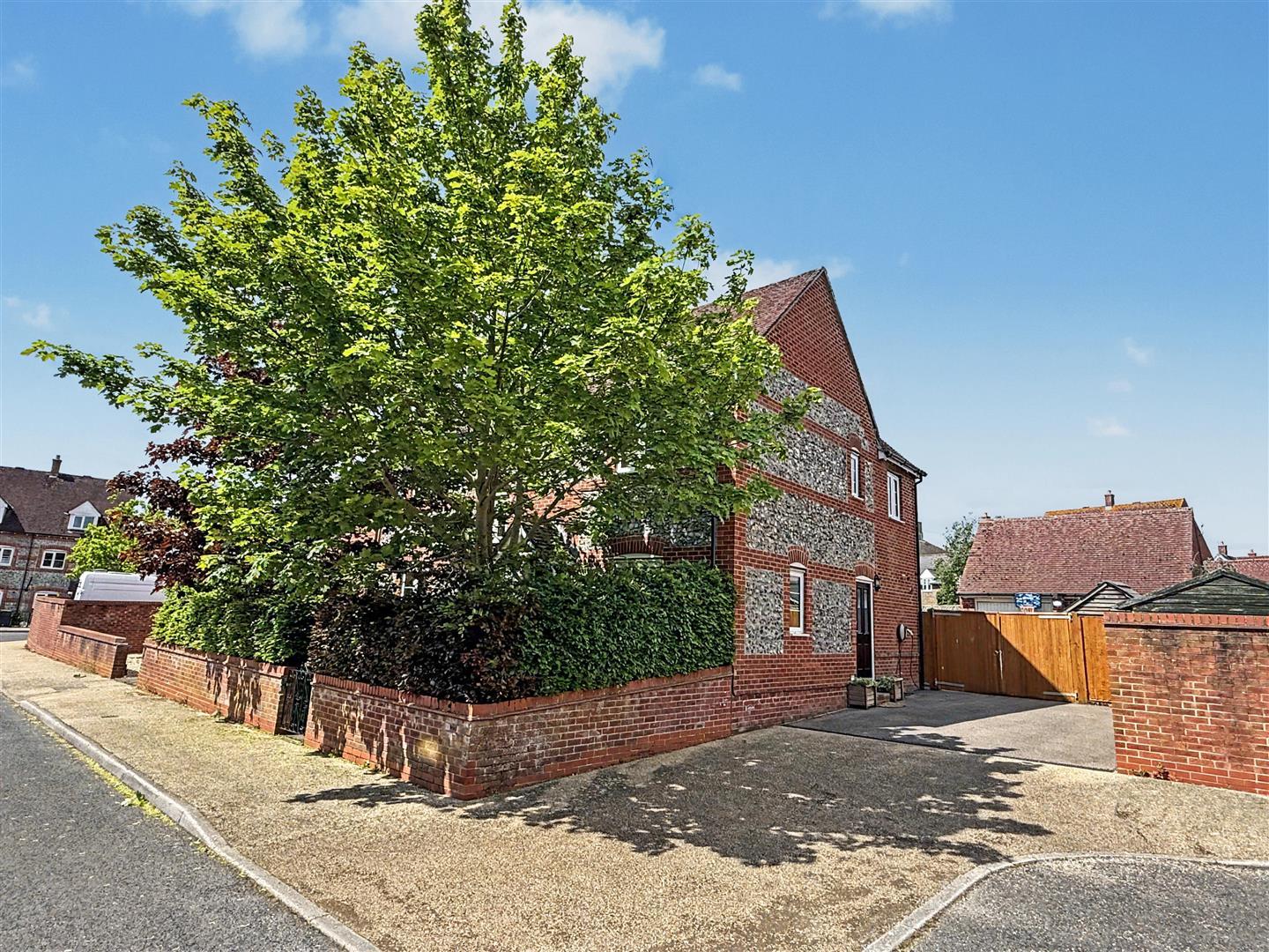 Property Image 4f7d0787-8f05-46ba-8d3e-8c74d7fd8c91