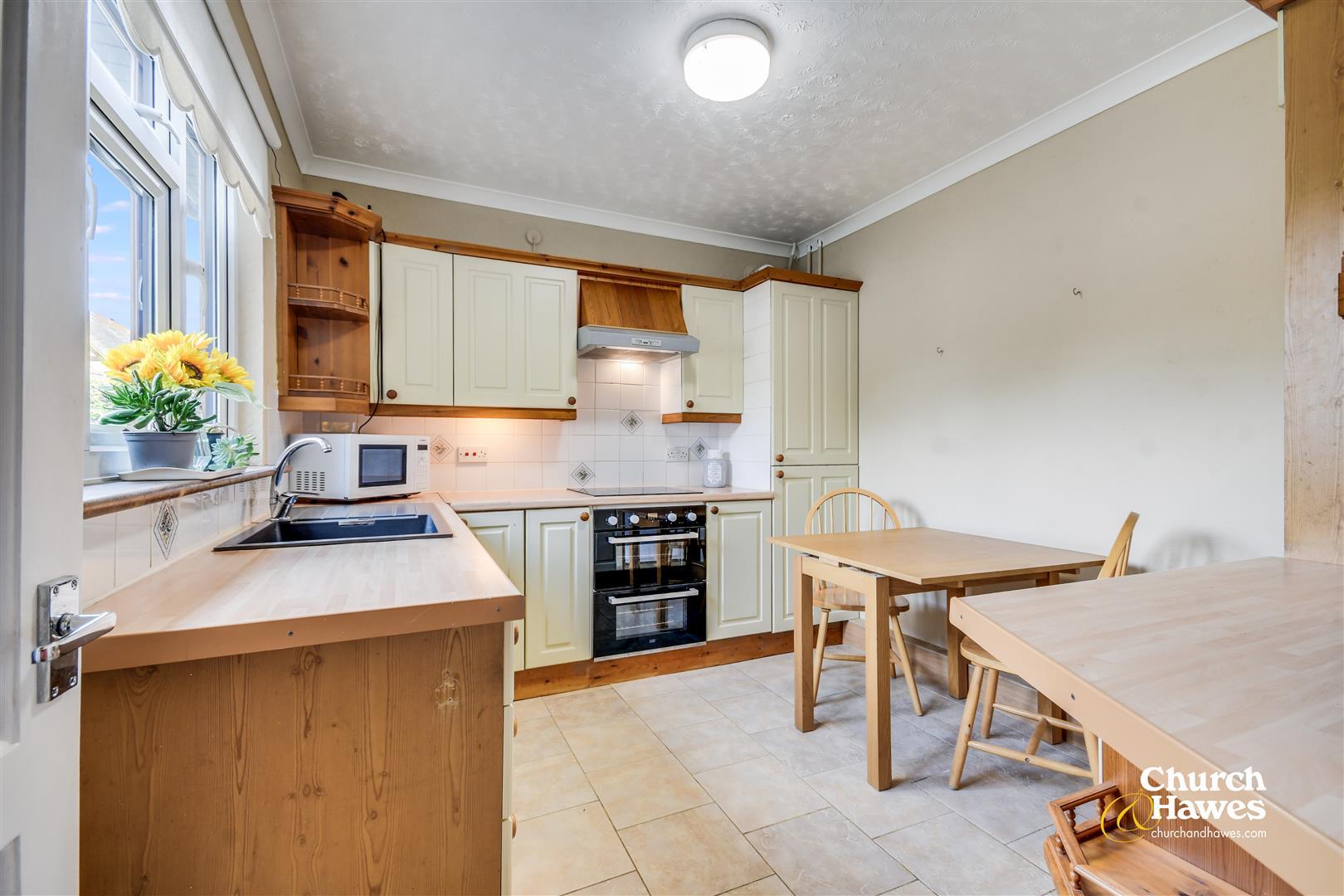 Property Image 4f890418-d566-4b99-89e9-21f93693d1f8
