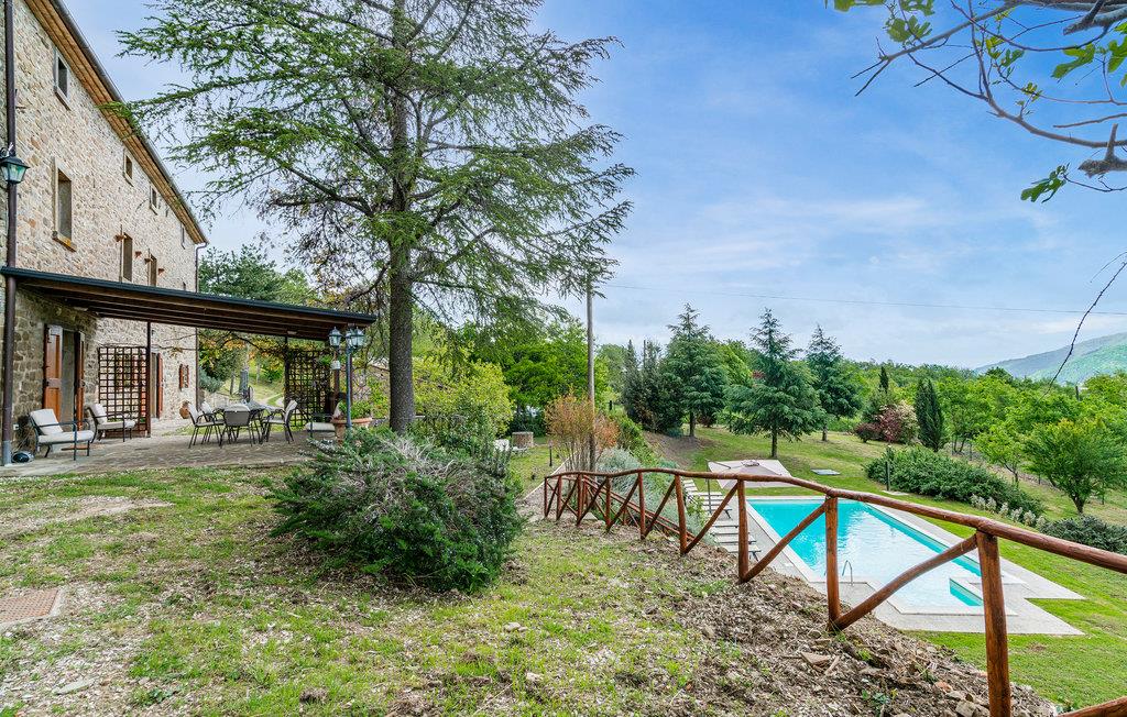 Property Image 4f9a10ad-c994-4ceb-b0ef-be33486ad061