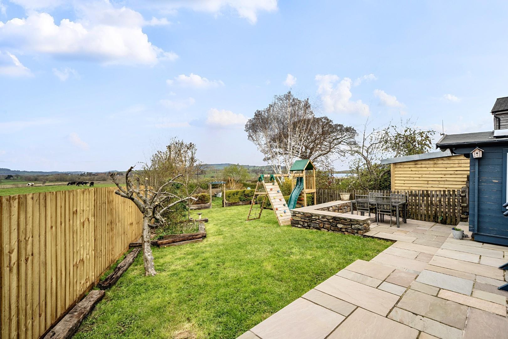 Property Image 4fa4f4b0-12d8-45d8-8885-7d13a7afc7e6