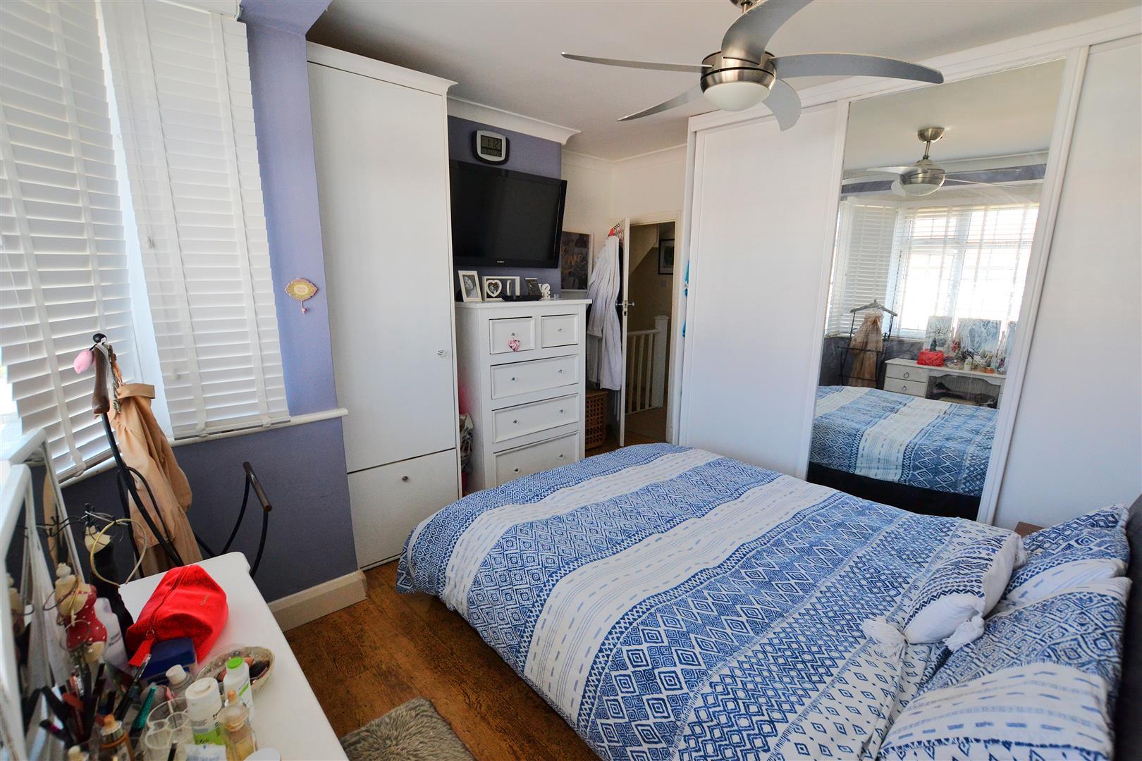 Property Image 4fb6a507-3c08-41c6-970e-3c5a3d3680cb
