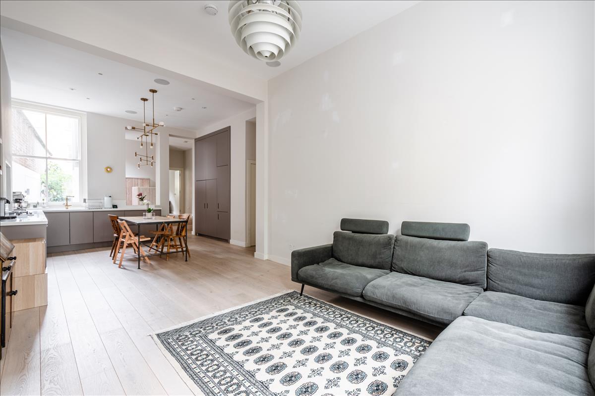 Open-plan. Three bedroom split-level duplex apartment for sale on Orde 