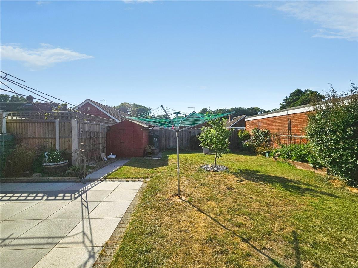 Property Image 4fdd13c6-503f-4414-81f8-f66c95626b3d