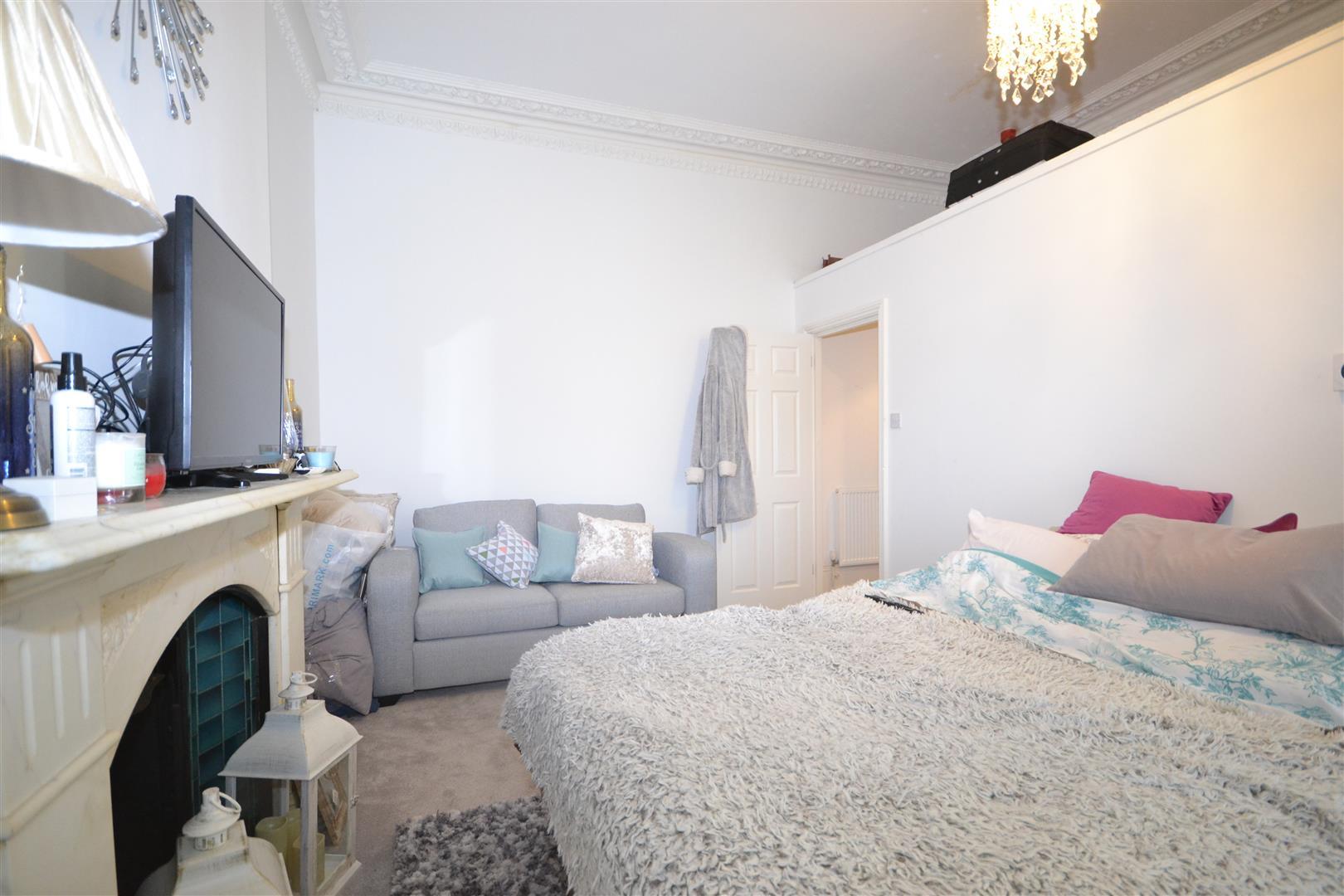 Property Image 4fe07590-9672-4c73-a744-33efe6fc73f7