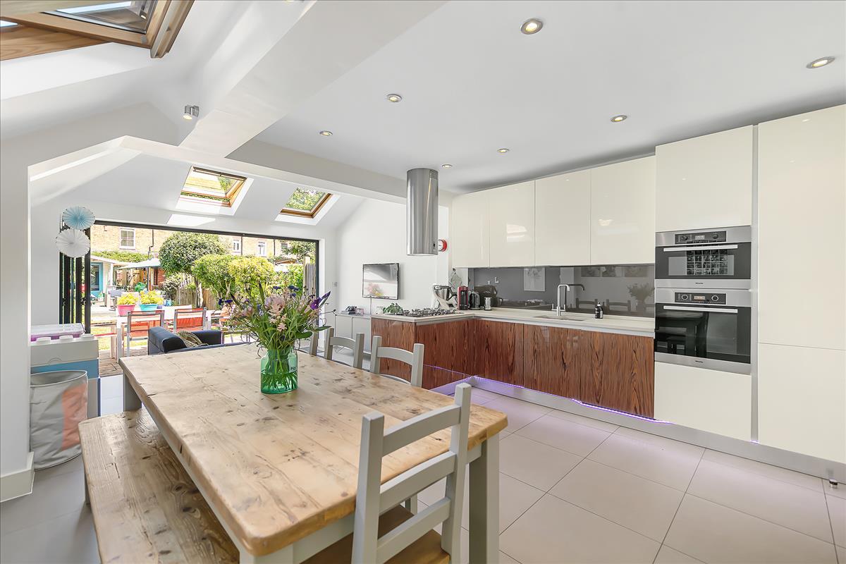 Property Image 4fed00a8-fcce-4e53-a5ad-2df1d3f80e06