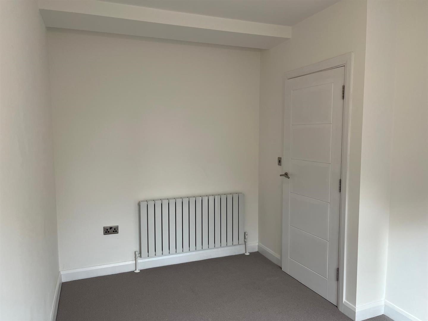 Property Image 500289aa-2138-44f7-90ab-38646cbf16ec