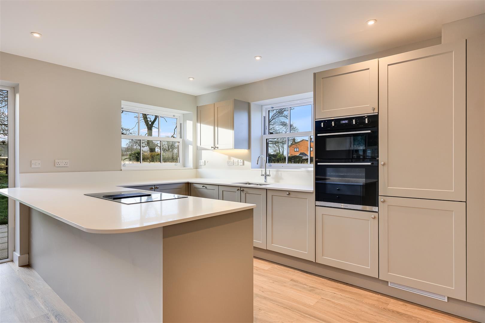 Property Image 50069c3e-fe8c-403f-9aee-bdcec1d41700
