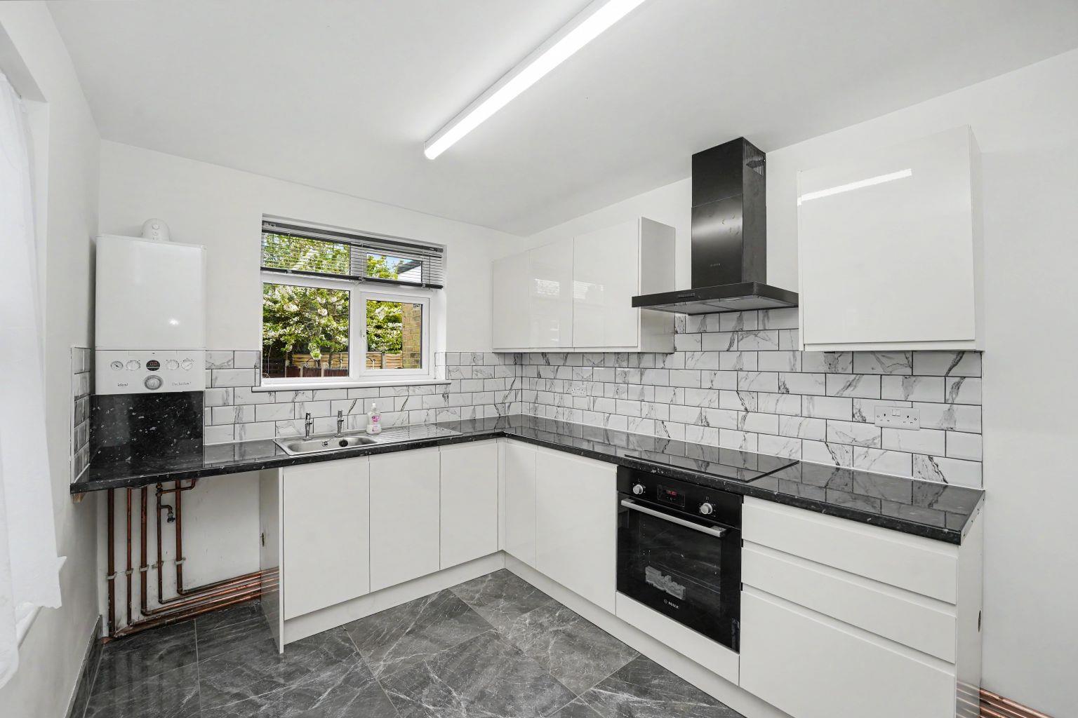 Property Image 50097331-d013-4172-b166-7c4430f7d7e6