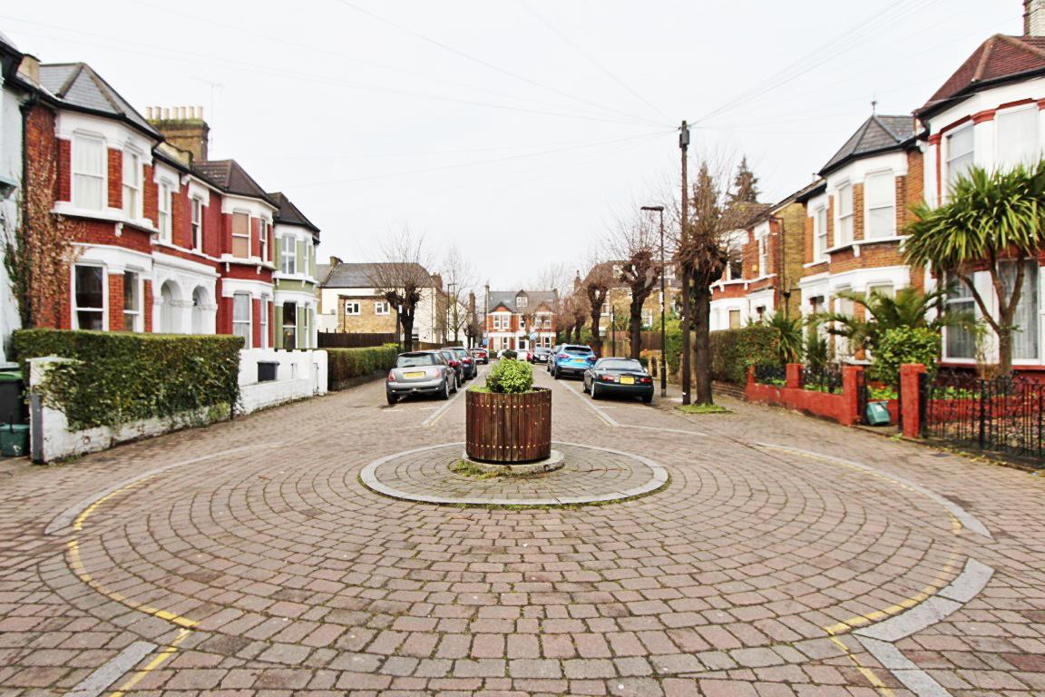 Property Image 50183232-bd7d-48f2-8ab1-975350495982