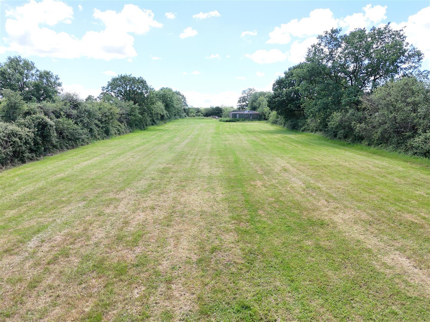Property Image 5030af9d-0def-4a5a-abef-9d1a916db668