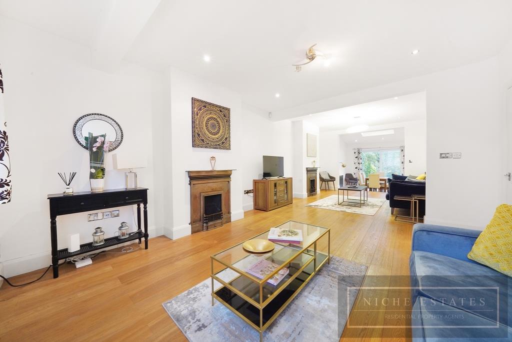 Property Image 5043a72a-62aa-48a7-9827-c257e30e4fe8
