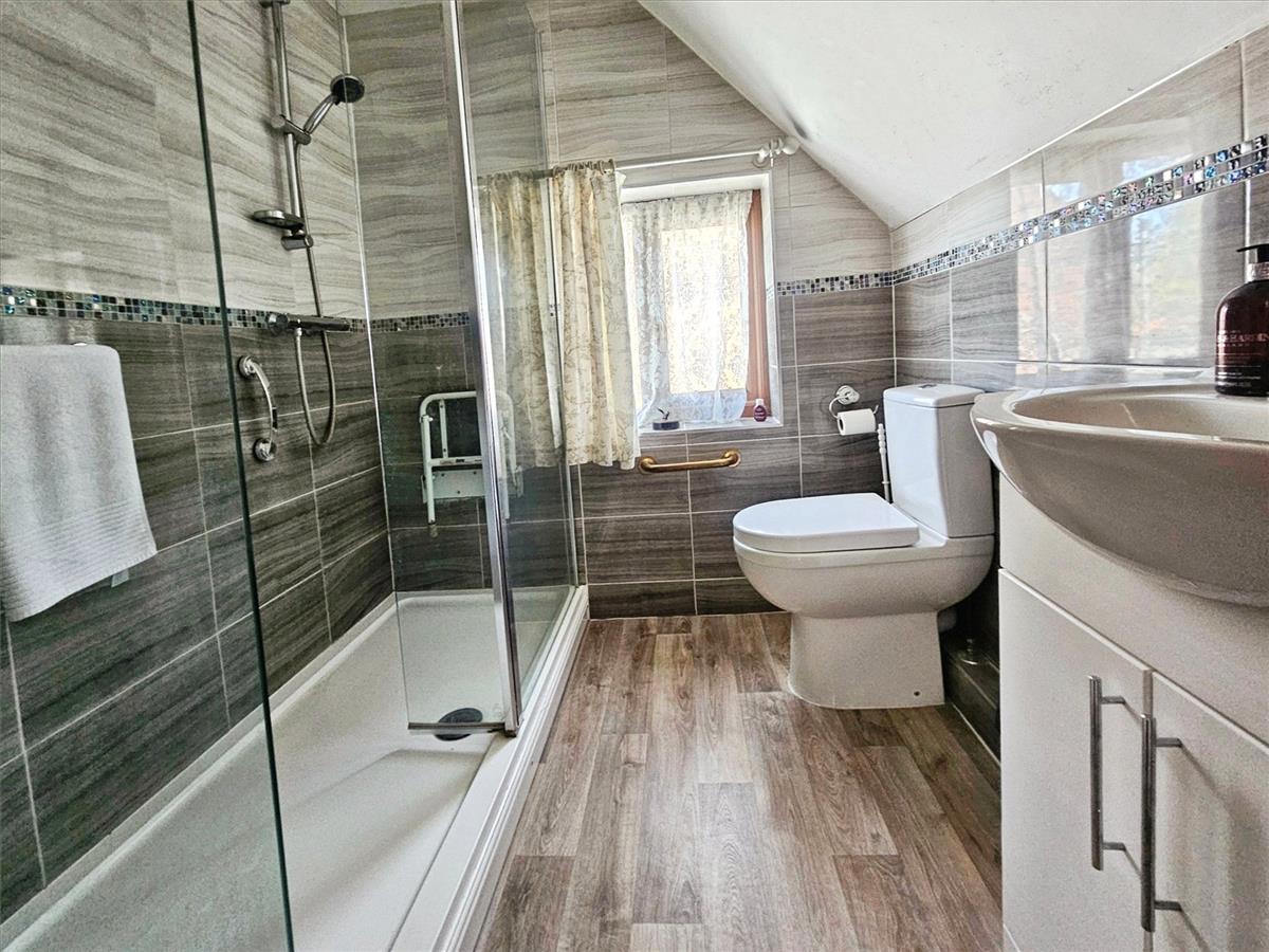 Property Image 504e8121-1c81-4f48-befd-d0b32098af09