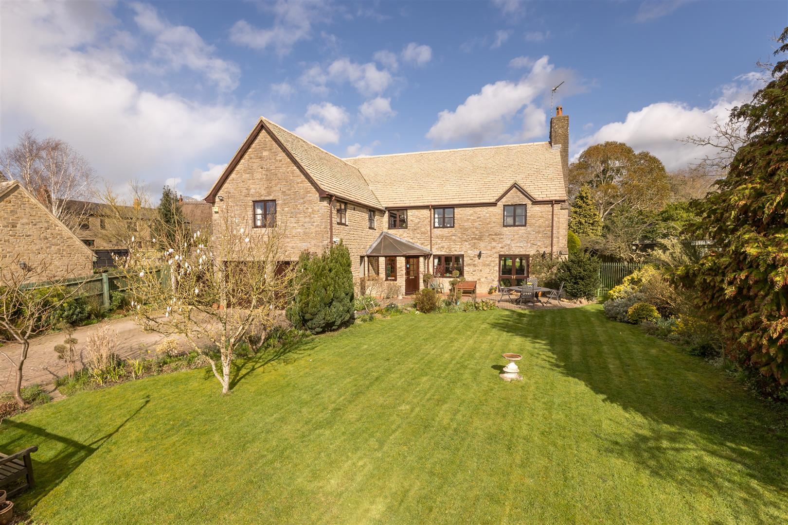 Property Image 50627f31-c04d-4a0b-98d7-9139f5427894