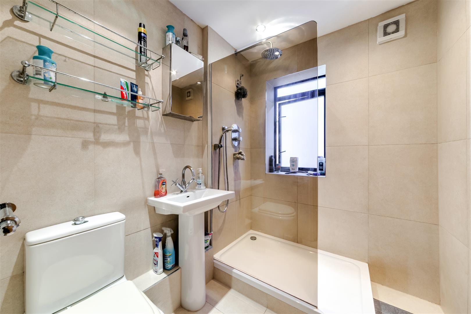 Property Image 508e8494-0d4d-4ea0-9744-4f231a5e36c4