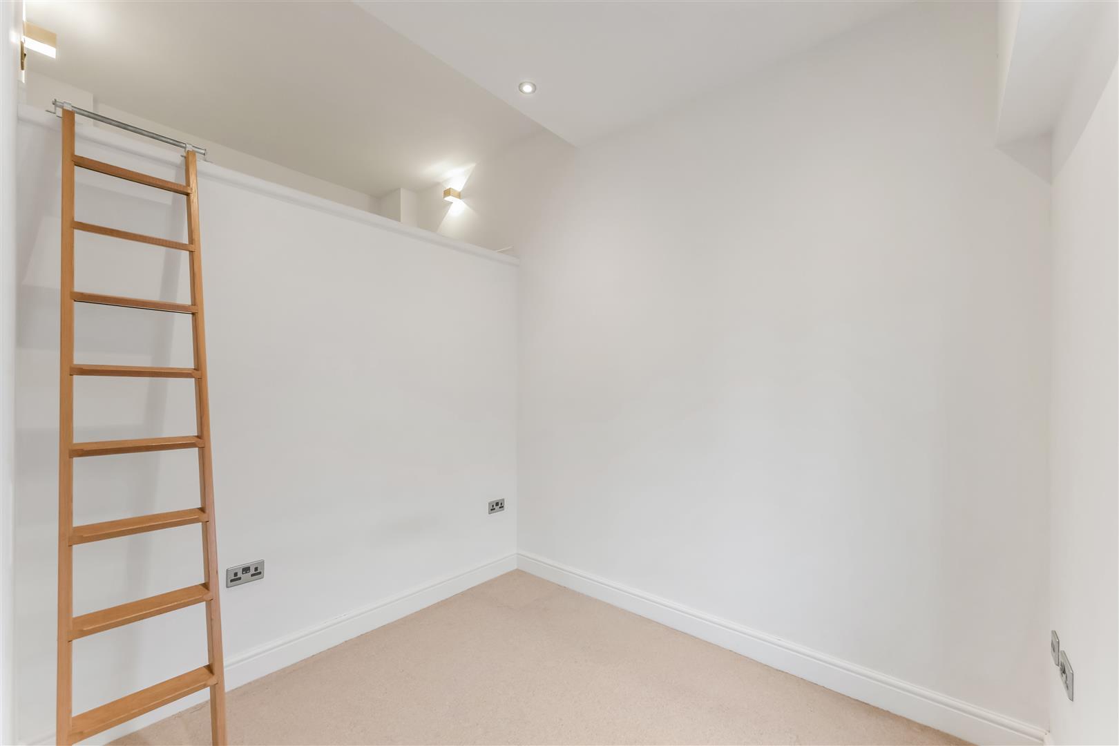 Property Image 50a39e61-54d0-4650-9758-030f498c9b2b