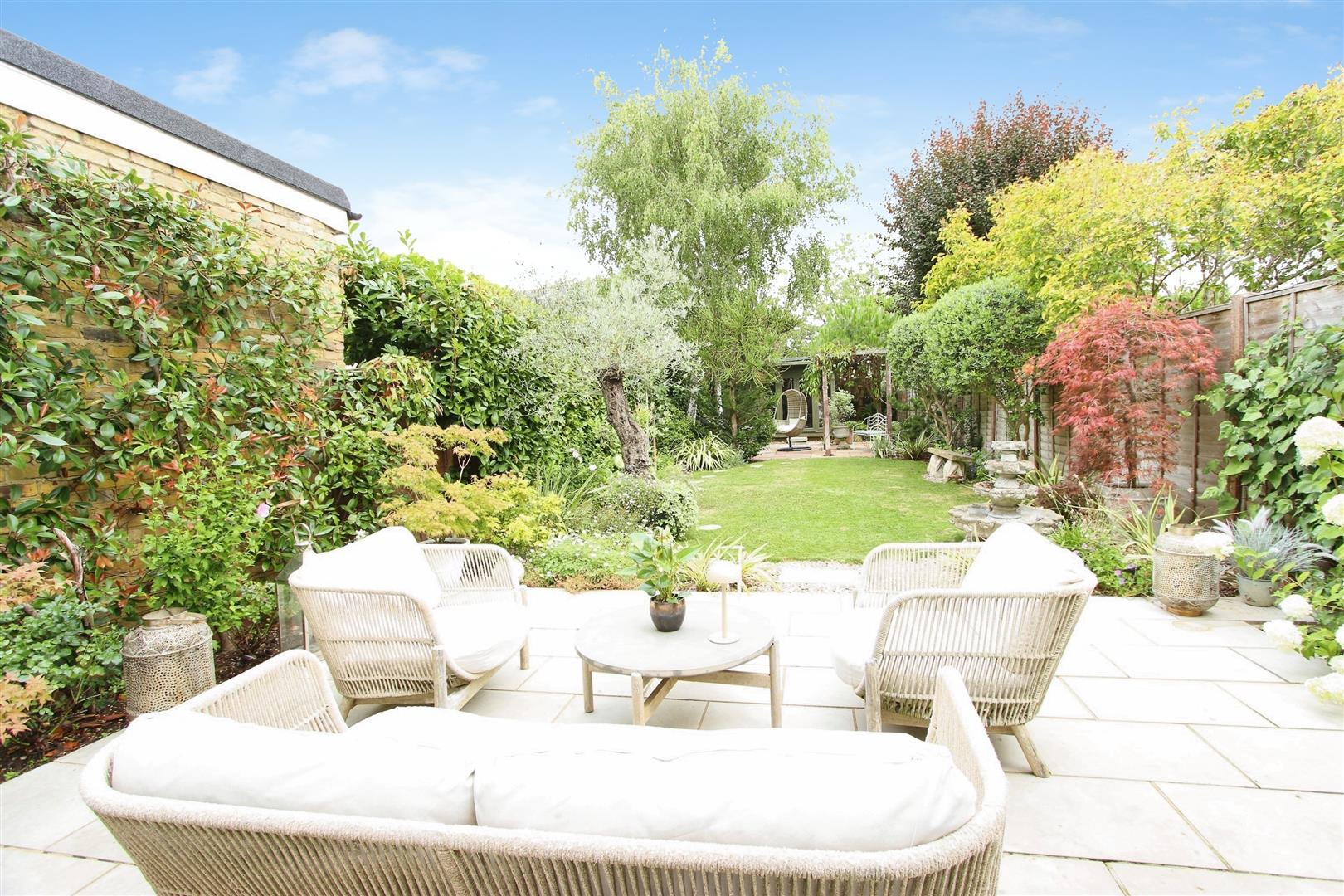 Property Image 50ba59de-db5b-47f9-ac3d-4f1096ea5399