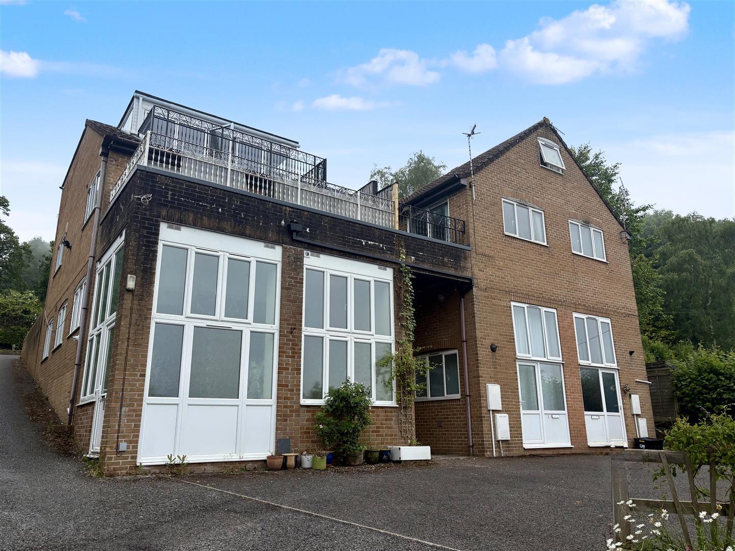 Property Image 50c3c745-e8d1-4484-8a7d-c4f02a25818c