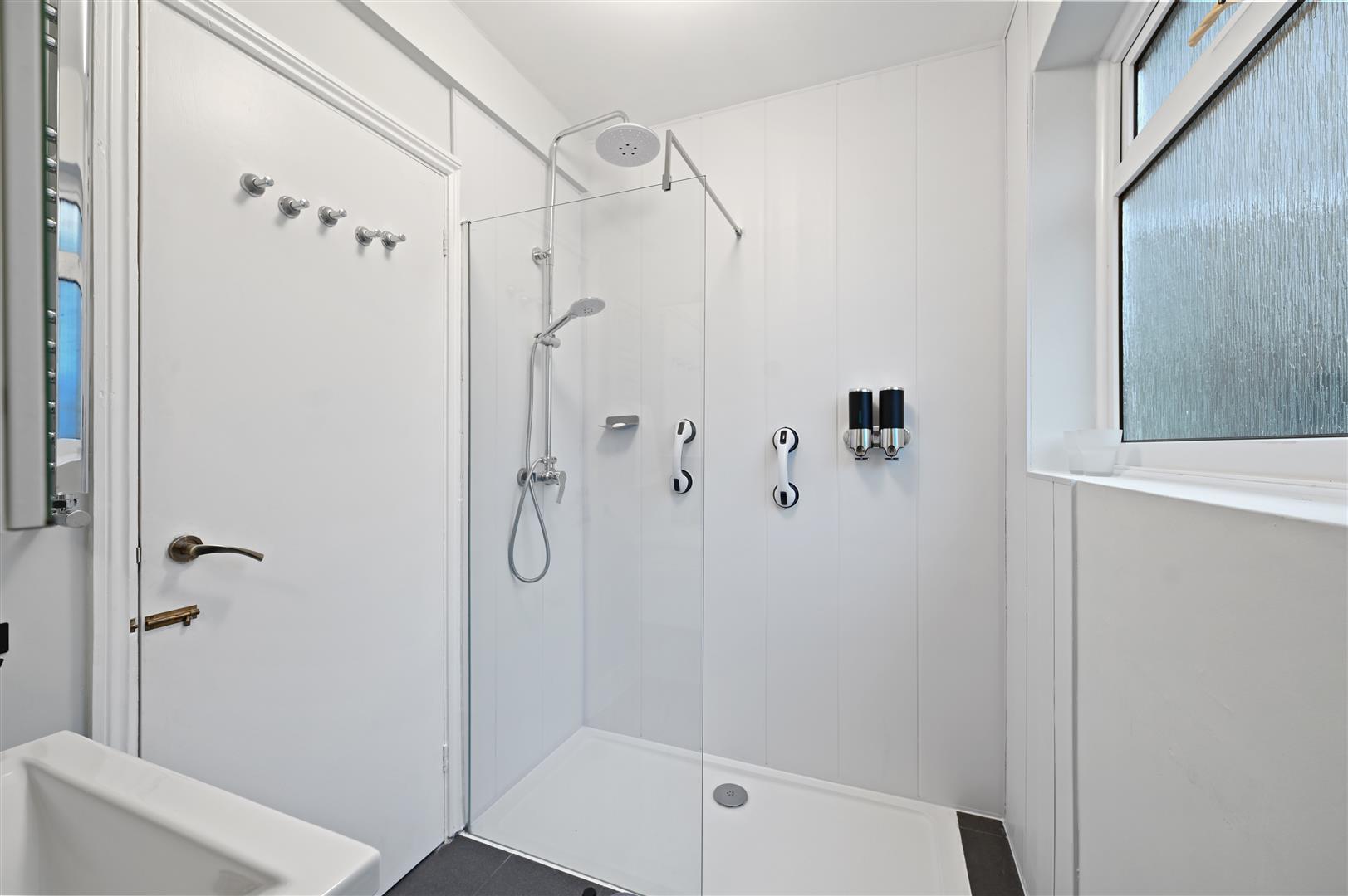 Property Image 50c73935-3748-45e4-b639-041453e9effc