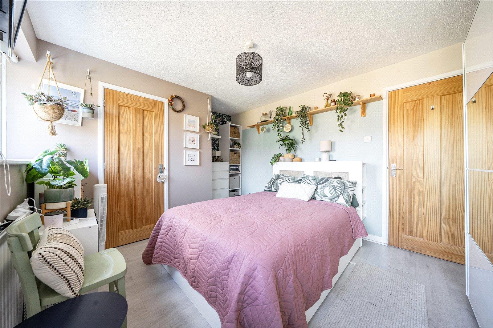Property Image 50cb1e3b-b3d7-4773-bc22-8108f1c880f2