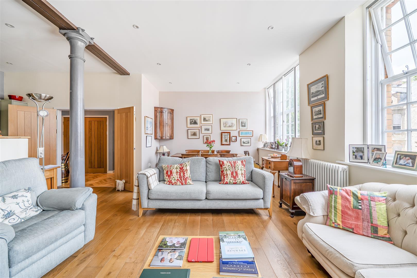 Property Image 50daa891-8c7a-42b0-a841-2e48e752be32