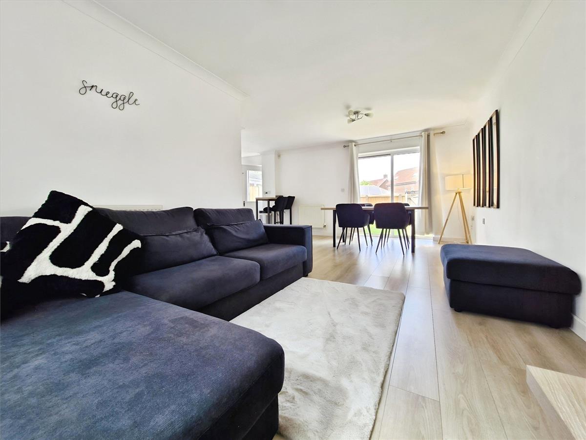 Property Image 50dfb4aa-752a-4720-9c75-8f97bc8ecefe