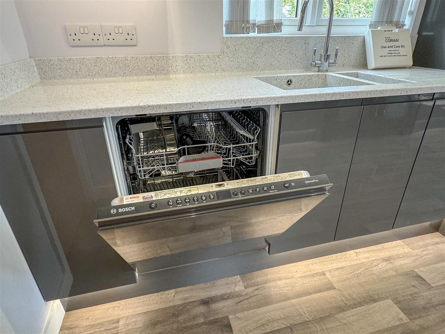 Property Image 50eef96c-e1a4-49ca-ad3b-484e13bd30a6