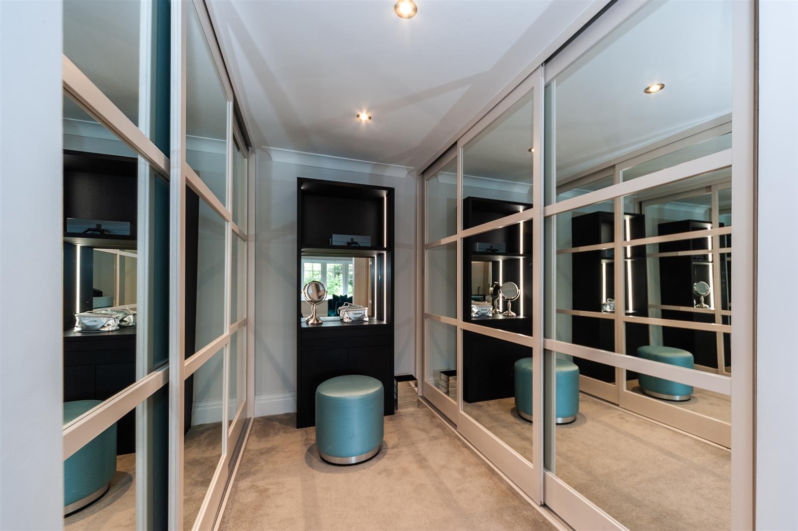 Property Image 511956f5-ef35-48b3-8f86-cfb08d2a4933
