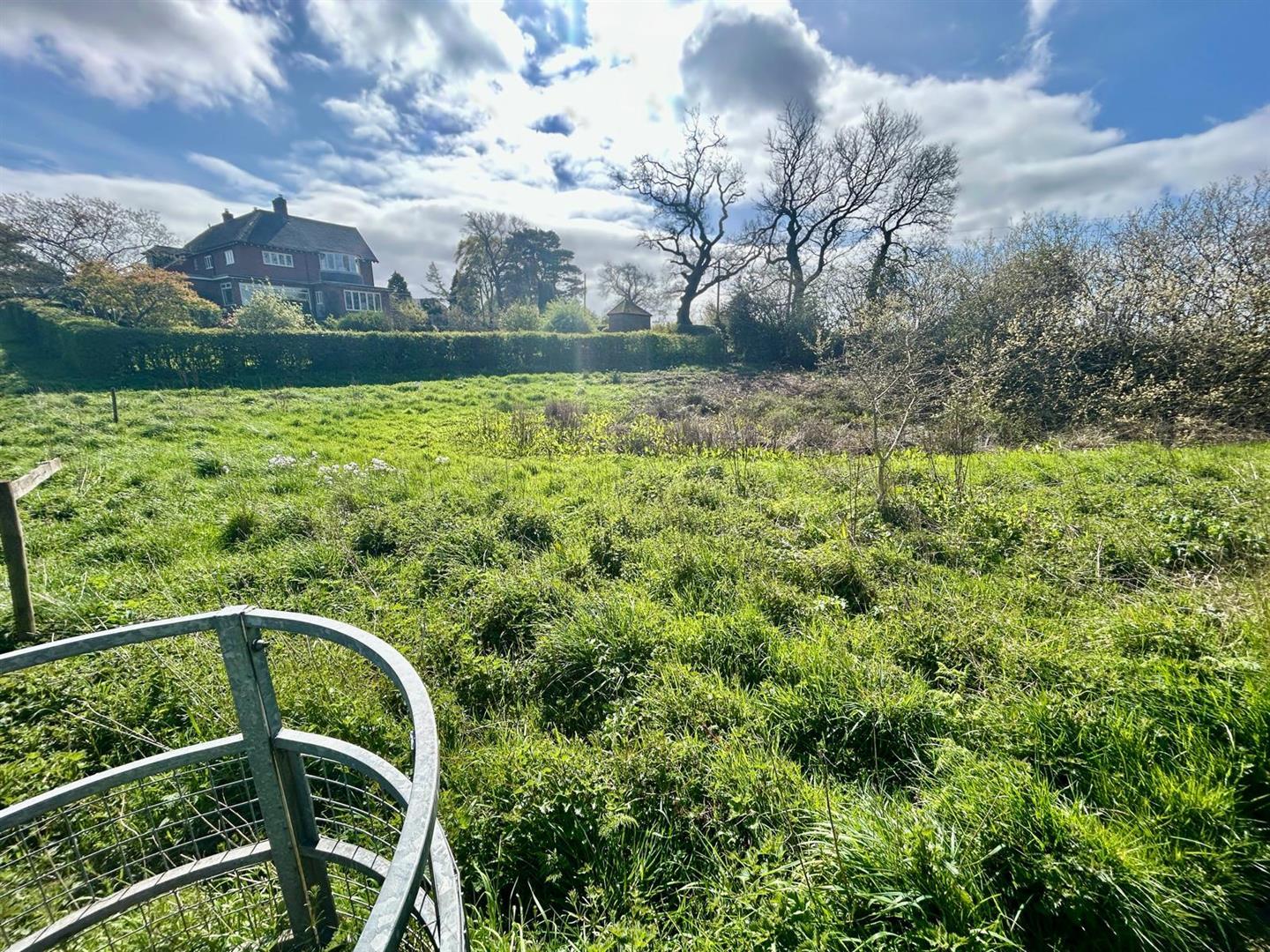 Property Image 511ad45f-43af-42a7-8155-1b620f5024fe