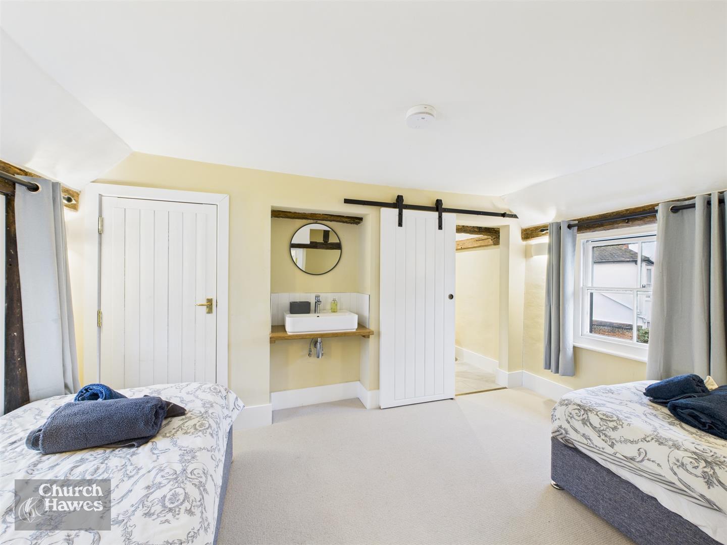 Property Image 5120ca62-f04d-400a-8334-ba3c437bed6f