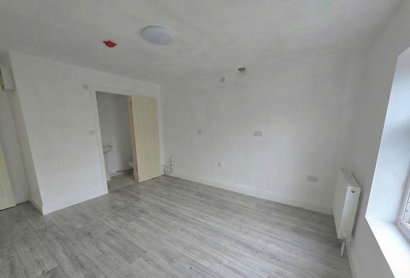 Property Image 5127362d-14ca-47e7-b1b3-6d00f25bab8e