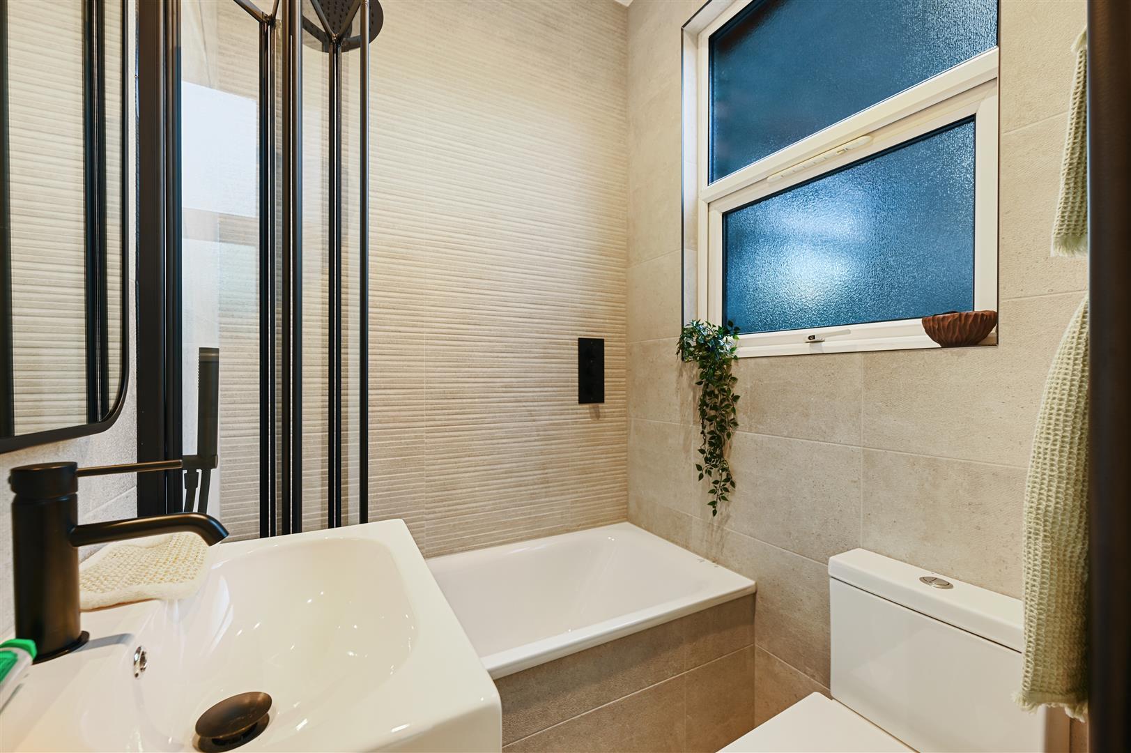 Property Image 513e0186-826a-40fd-876f-e8a4a21323ba