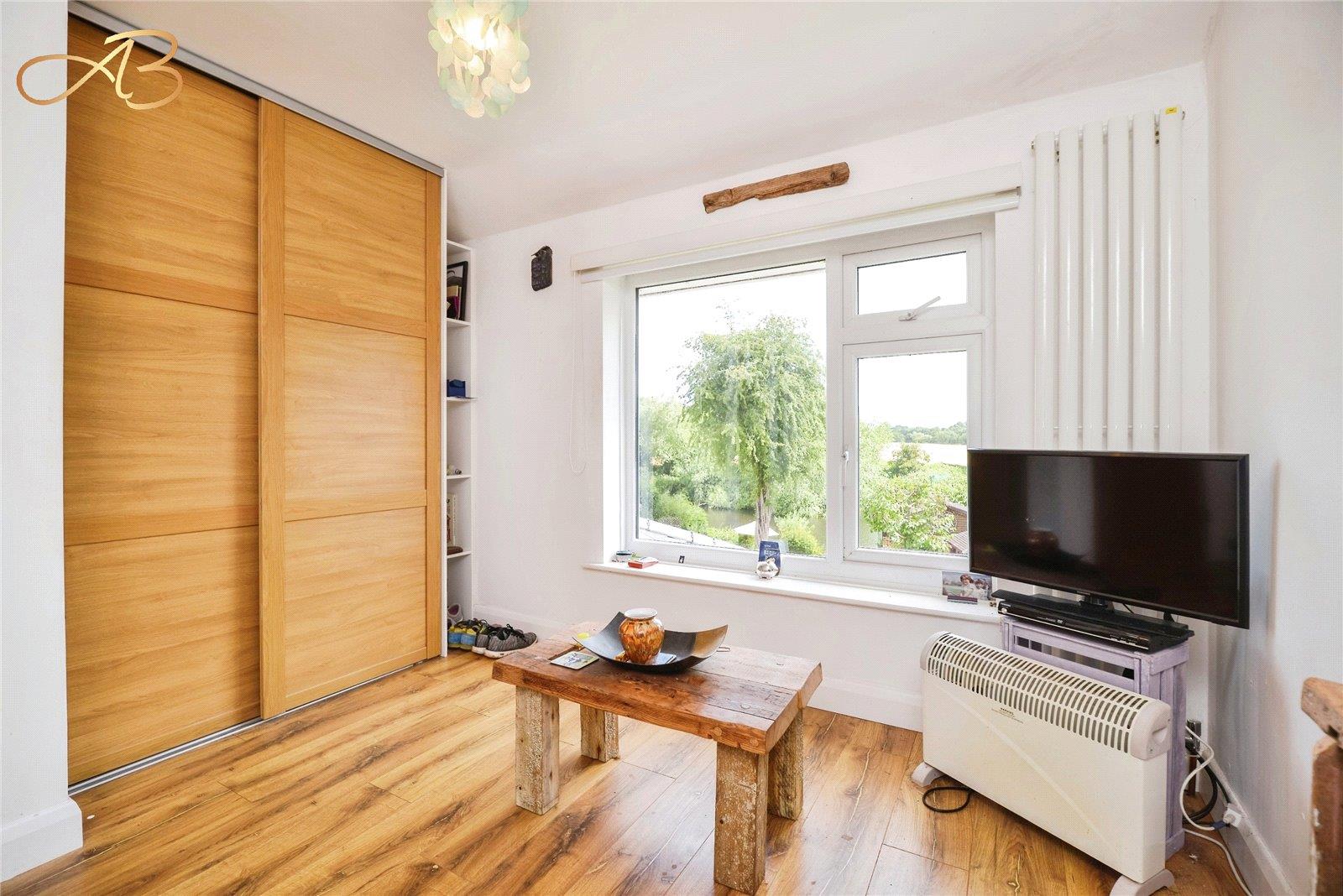 Property Image 513efe25-6f5b-4032-9ea1-fa626d98475b