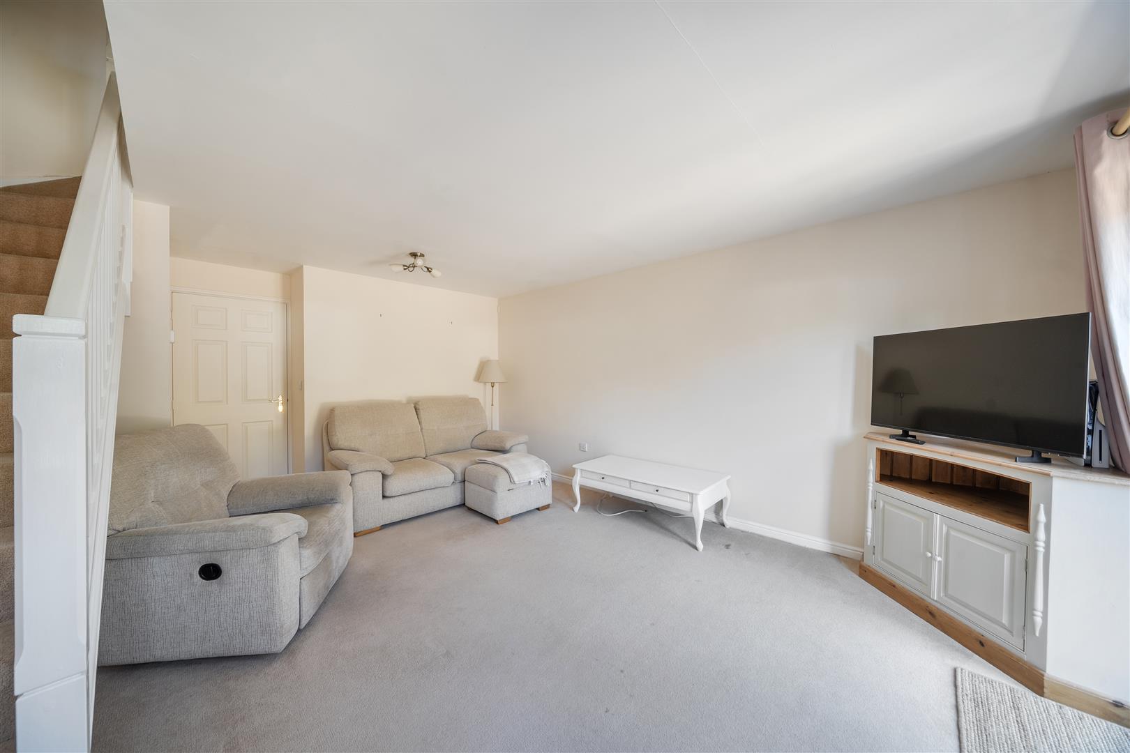 Property Image 51424b9e-6e84-47f4-b1d1-f3838601d78a