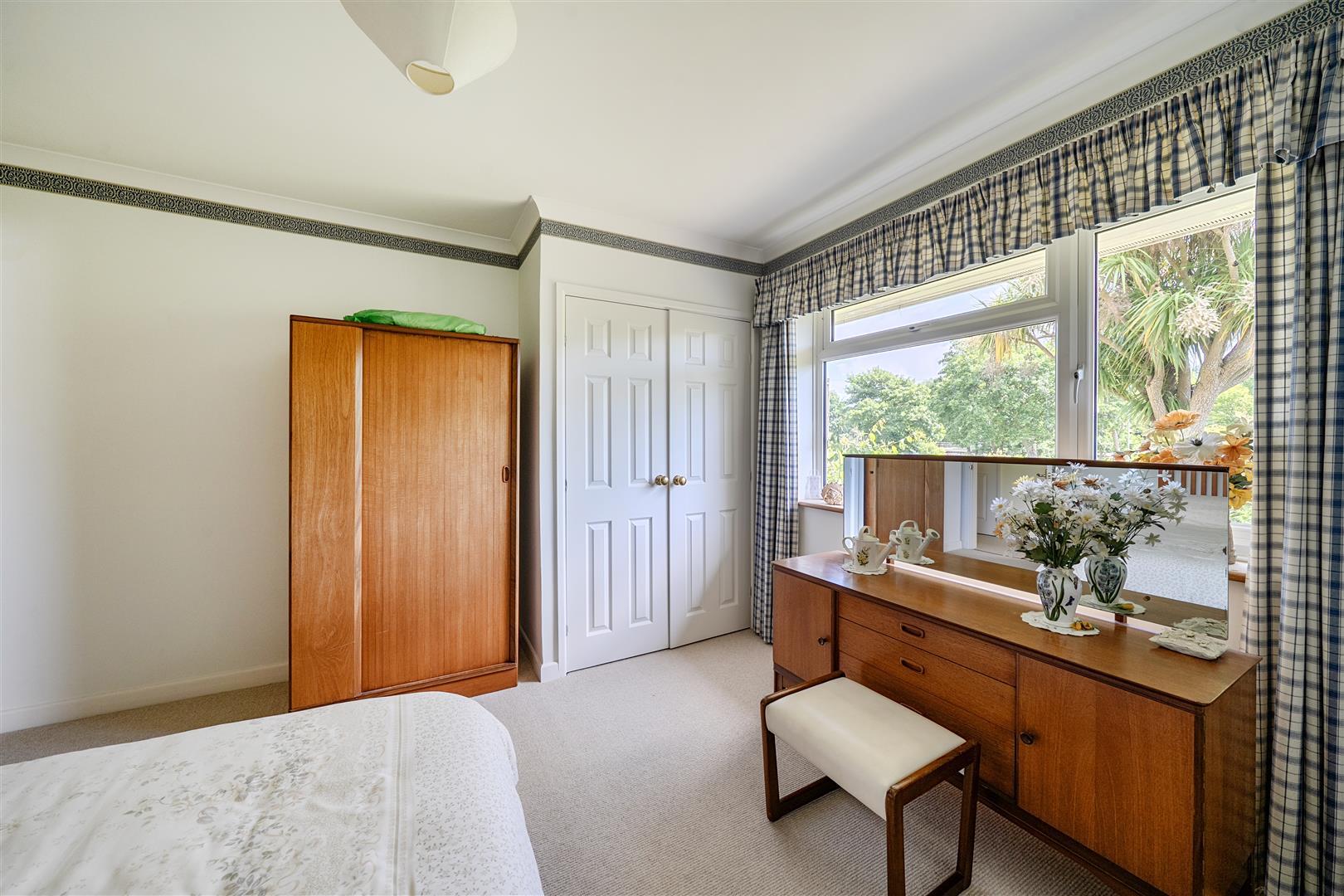 Property Image 516271f0-cf0e-4bf1-89c6-f0a3618ce89e
