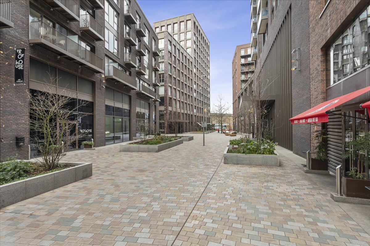 <order>0</order><label>Embassy Gardens SW11 | Circa London</label>