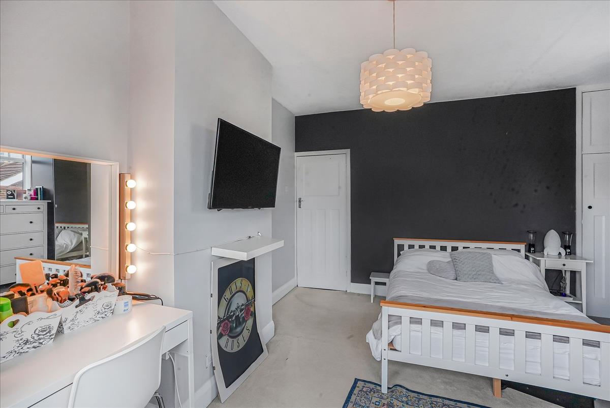 Property Image 51711f5e-b32b-4102-8565-0a1e87e43ae3